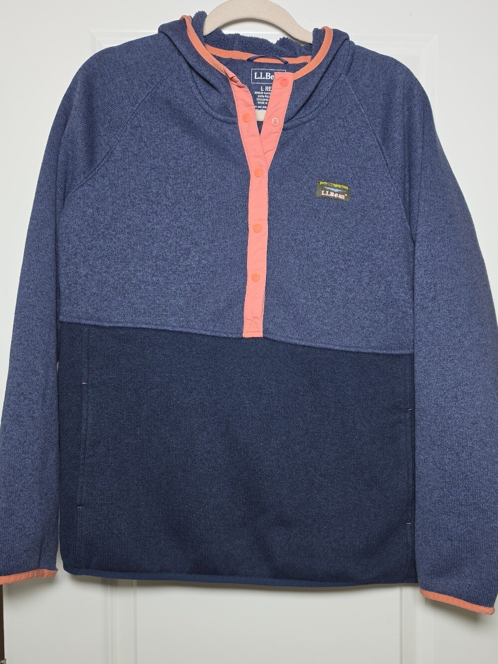 L.L.Bean Women’s Large Hooded Fleece Pullover Navy Coral Hiking Gorpcore - Picture 2 of 10